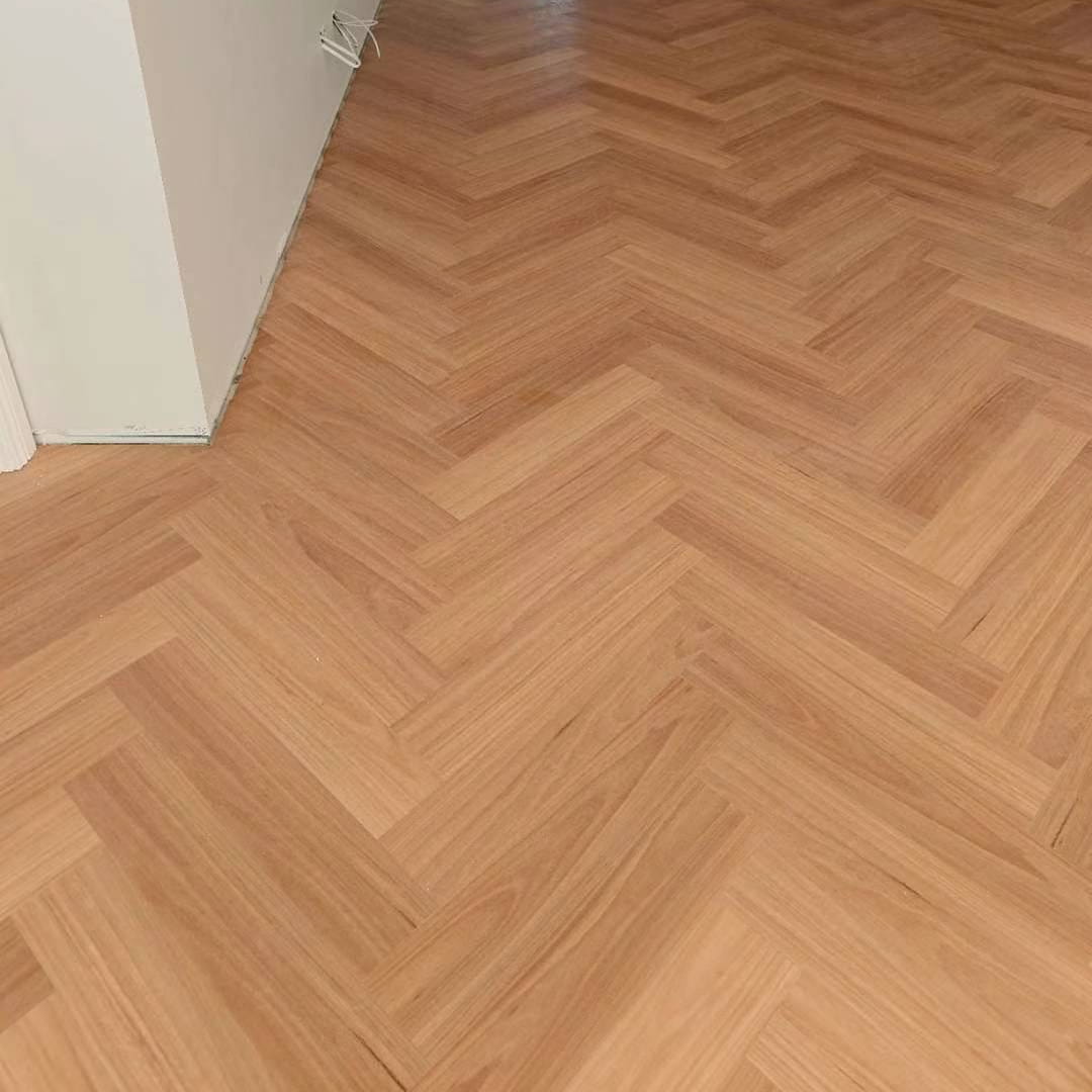 Natural Blackbutt SPC Herringbone 9.5mm
