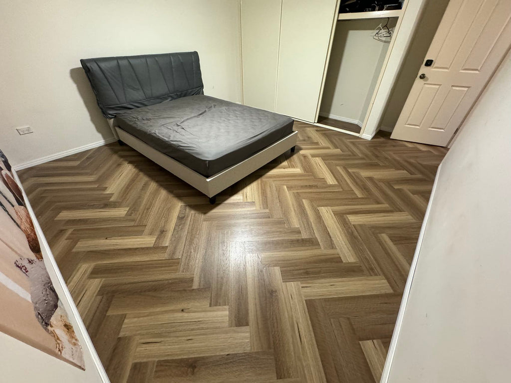 Natural Spotted Gum SPC Hybrid Floorboards Herringbone 7.5+2mm