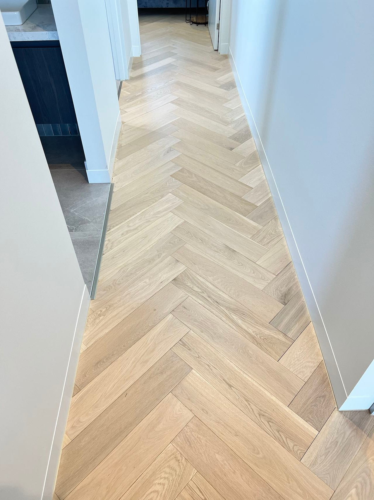 Tinge Clay Engineered Timber Herringbone 15.3mm
