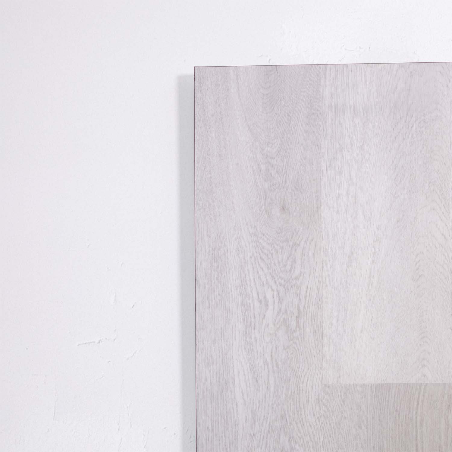 Side view of Light Grey SPC Hybrid Floorboards 5+1.5mm in Light Grey colour light tone hybrid flooring sample